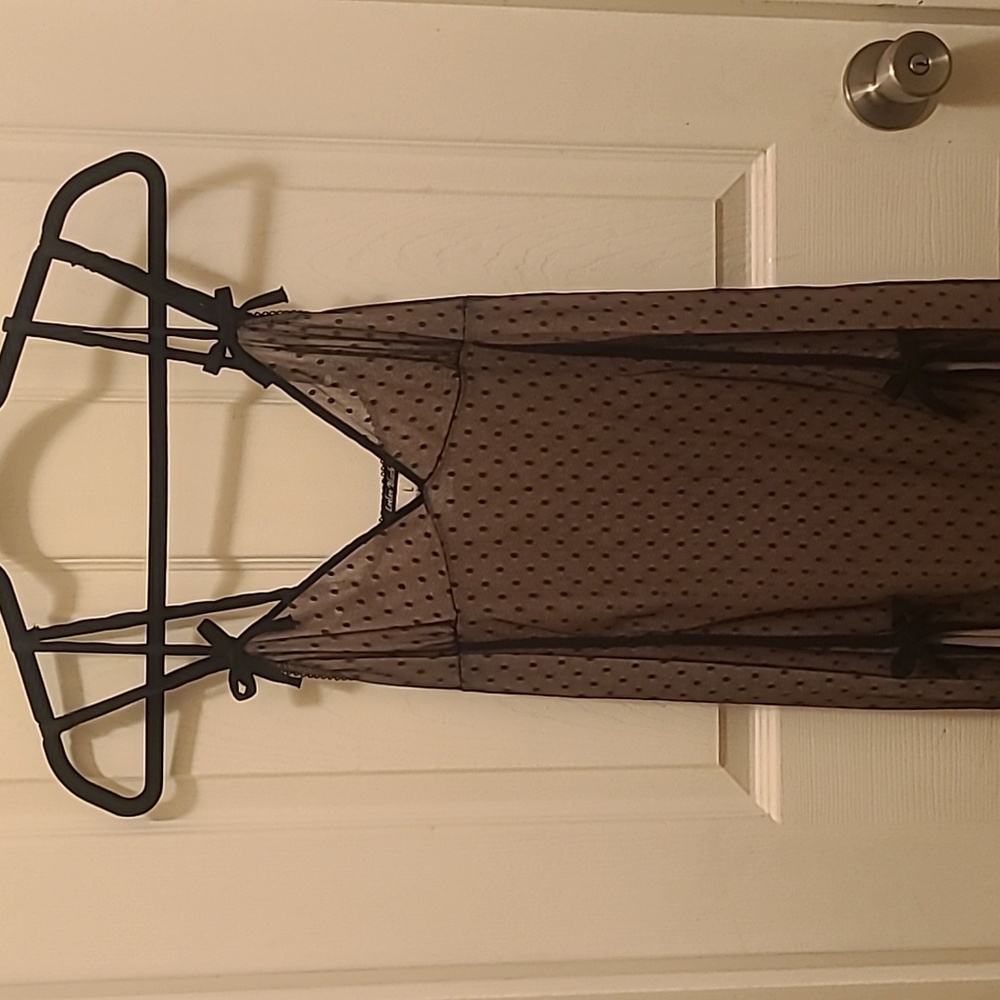 Leelee black sheer black w/nude pink long nightgown. Size large